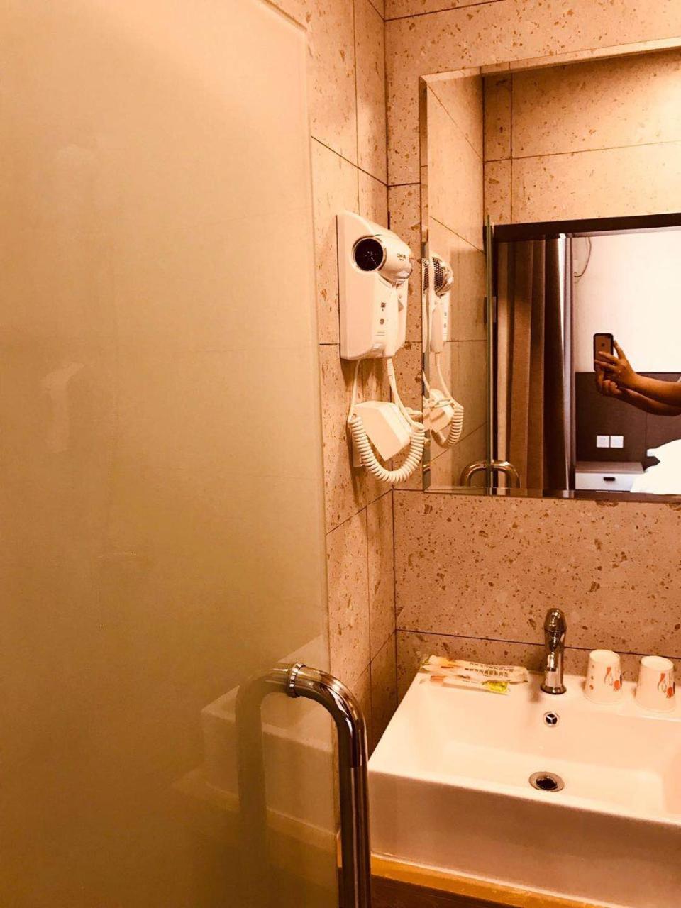 Beijing Xinhuayuan Hotel Esterno foto